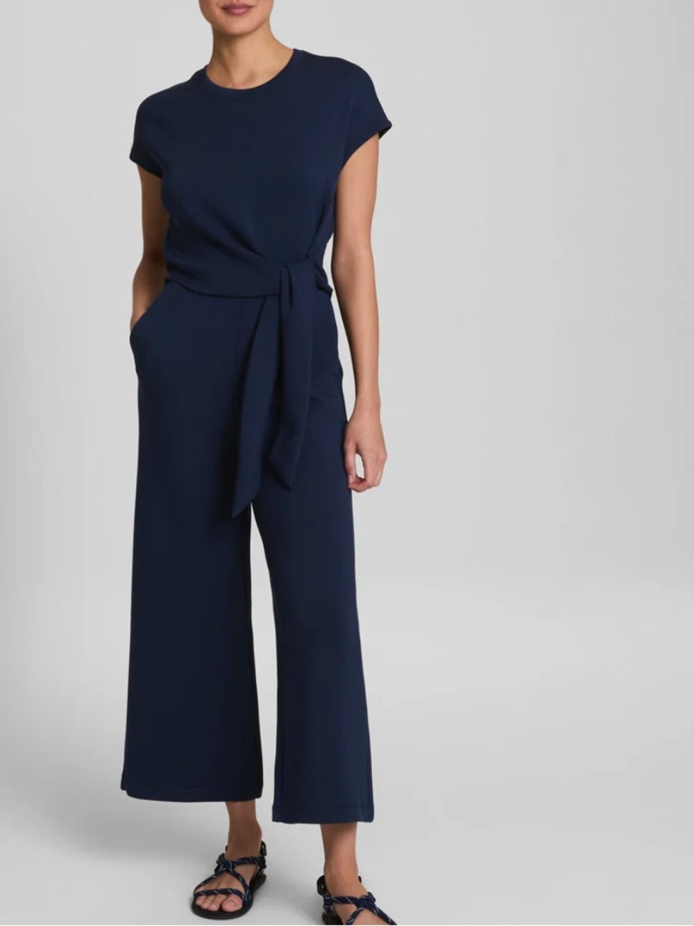 SPANX AirEssentials®
Tie Waist Jumpsuit L